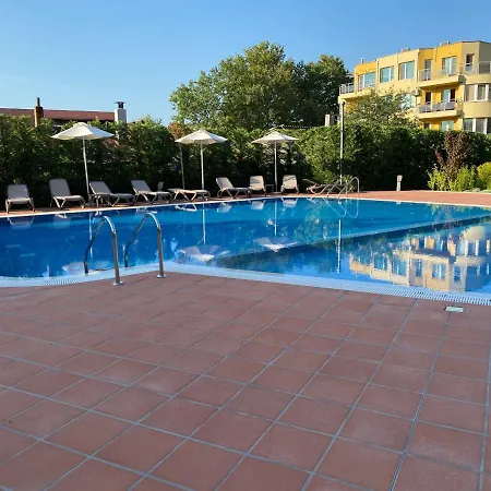 Luxurious “briz“ , Swimming Pool , Free Parking * Varna