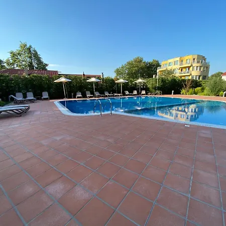 Luxurious “briz“ , Swimming Pool , Free Parking Varna