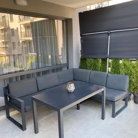 Luxurious “briz“ , Swimming Pool , Free Parking 아파트